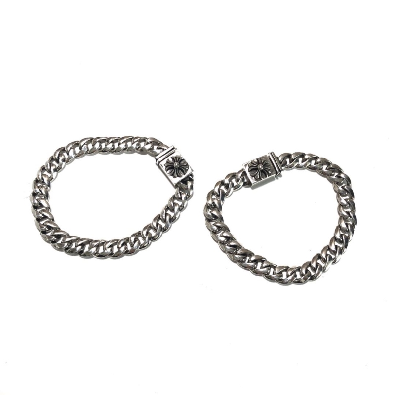 Ch**me He**ts bracelets